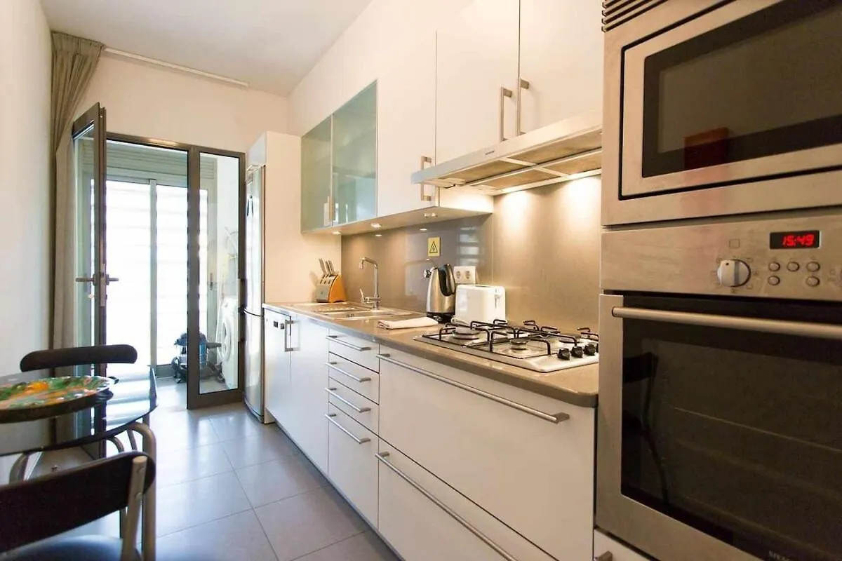 Elena'S Apartment - Nice Sea Views Φουνκάλ 0*,  Πορτογαλία